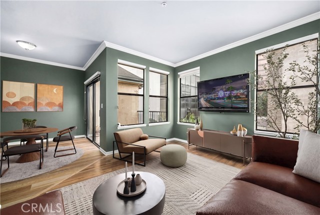 425 E Ocean Unit: 440
