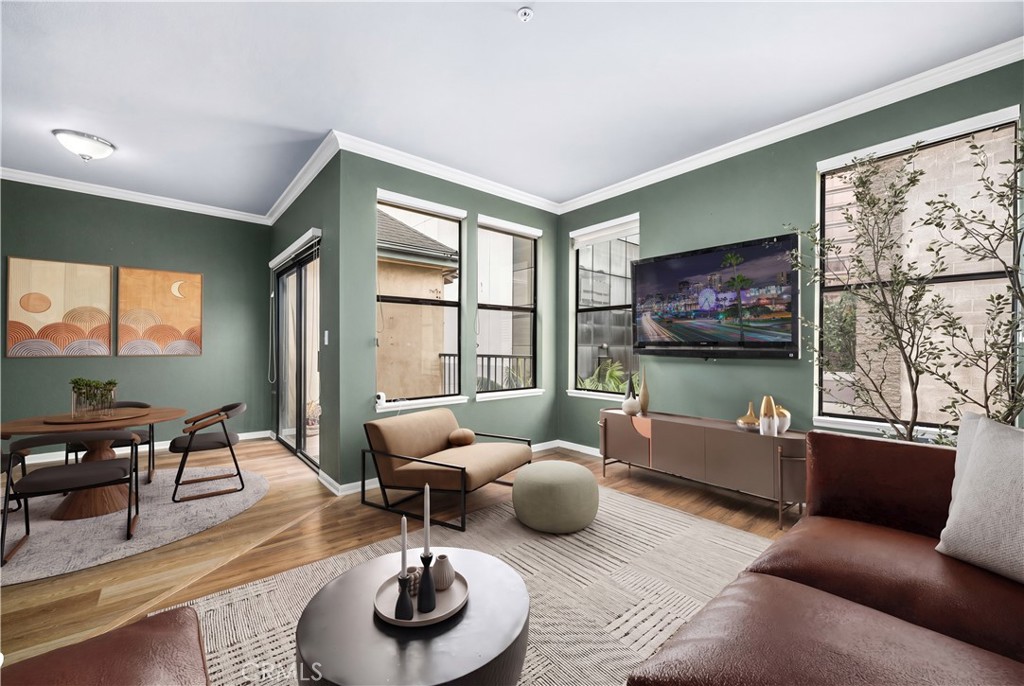425 E Ocean #440