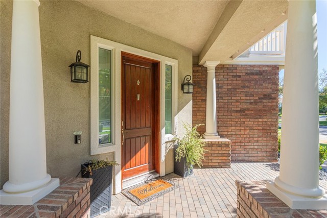 Detail Gallery Image 8 of 61 For 1455 Deer Hollow, Corona,  CA 92882 - 5 Beds | 3/1 Baths