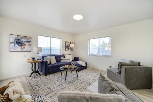Detail Gallery Image 11 of 32 For 14 Fernwood Ct, Pittsburg,  CA 94565 - 4 Beds | 2/1 Baths