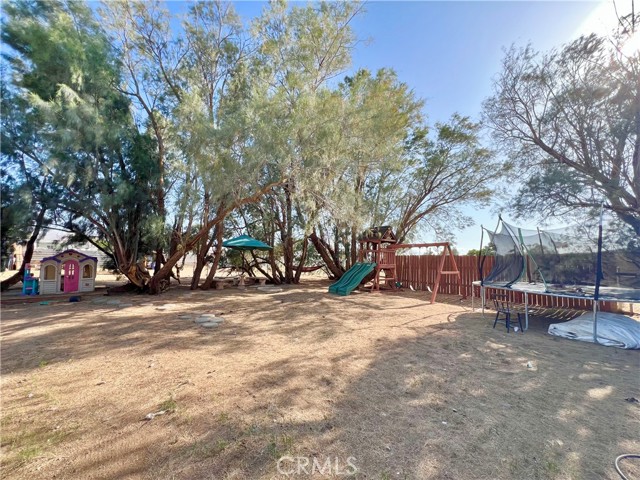 Detail Gallery Image 21 of 25 For 23079 Minnetonka Rd, Apple Valley,  CA 92308 - 3 Beds | 1 Baths