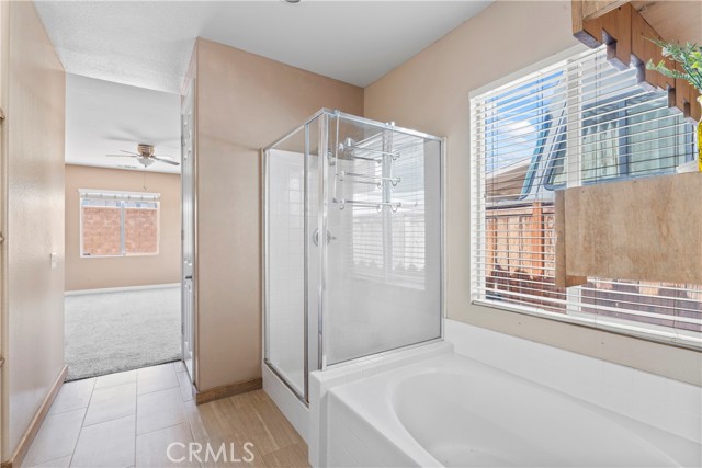 13275 Lone Pine Court, Hesperia CA: https://media.crmls.org/medias/70937049-7451-46a0-b1ee-3ad4552604e0.jpg