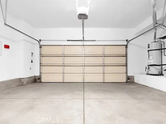 https://media.crmls.org/medias/7094024c-940a-41de-b051-6feb29a92862.jpg?preset=X-Large