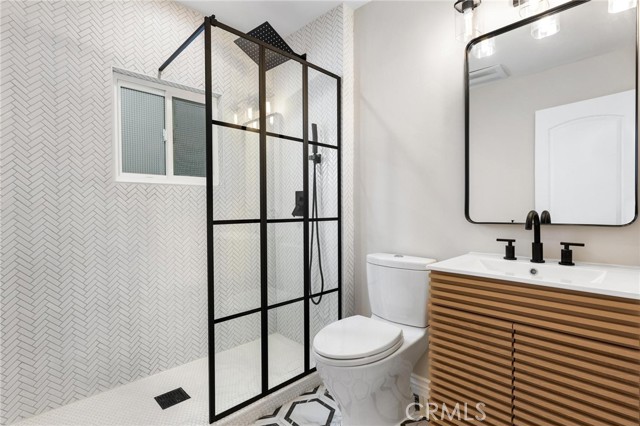 Image 52 of 62 For 2304 Hermosa Avenue