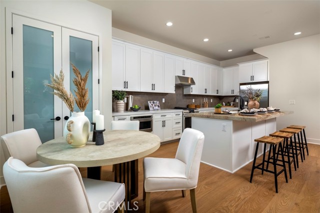 Detail Gallery Image 5 of 23 For 18021 Roch Ct, Fountain Valley,  CA 92708 - 4 Beds | 3/1 Baths