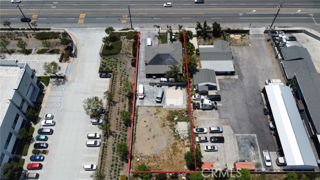 17744 Slover Avenue, Bloomington CA: https://media.crmls.org/medias/70970034-1359-4b42-a2a1-1781b7e33a8e.jpg