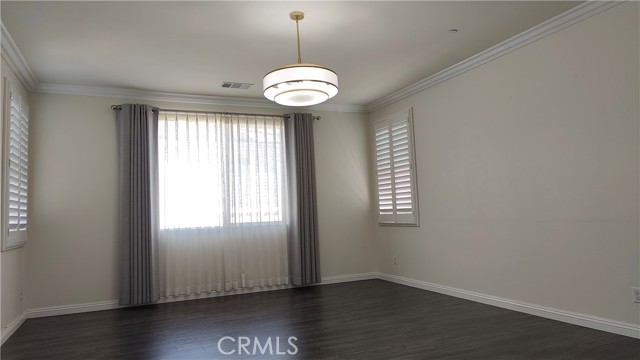 6956 Dublin Drive, Chino CA: https://media.crmls.org/medias/7097400a-514e-4ce3-9e1f-b9e84fb28404.jpg