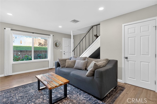 Detail Gallery Image 4 of 50 For 9780 Las Lomas #7,  Atascadero,  CA 93422 - 2 Beds | 1/1 Baths