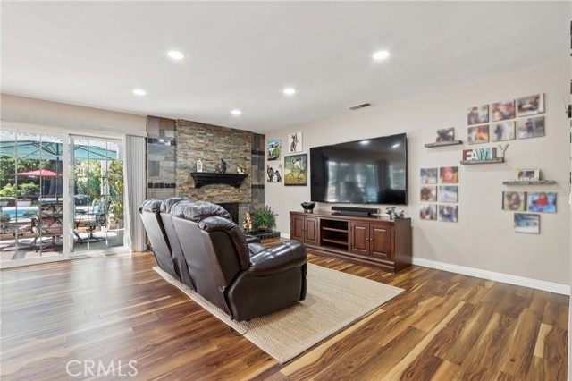 Detail Gallery Image 6 of 29 For 1250 Blazewood St, Riverside,  CA 92507 - 3 Beds | 2 Baths