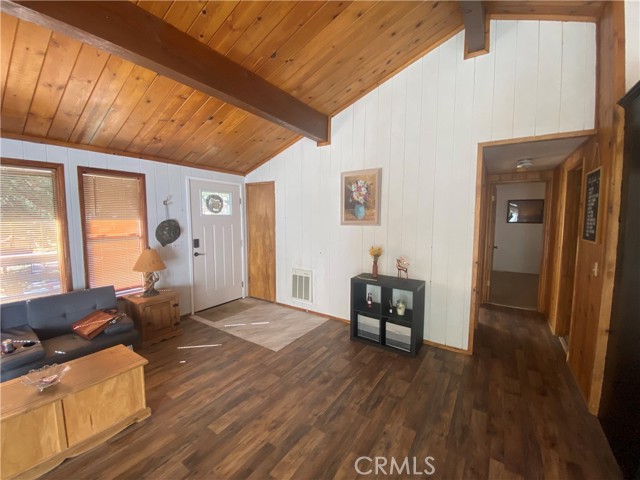 Detail Gallery Image 11 of 22 For 25300 Marion Ridge, Idyllwild,  CA 92549 - 3 Beds | 2 Baths