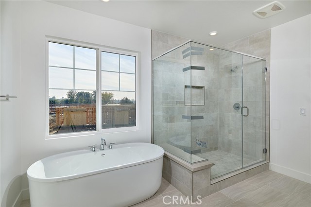 Detail Gallery Image 13 of 21 For 16033 Willow Ct, Whittier,  CA 90604 - 5 Beds | 4/1 Baths