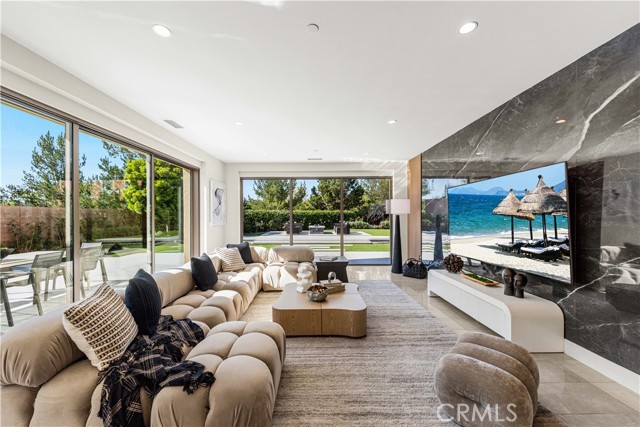 Detail Gallery Image 4 of 50 For 121 Oceano, Irvine,  CA 92602 - 3 Beds | 2/1 Baths