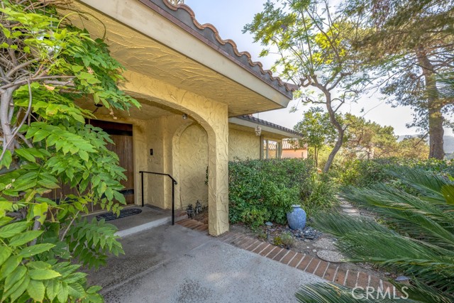 851 Misty Isle Drive, Glendale CA: https://media.crmls.org/medias/70996e3c-6e40-4e44-a8fb-412ff921f2f9.jpg