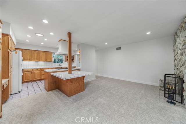 415 N Rennell Avenue, San Dimas CA: https://media.crmls.org/medias/709bf0bf-e6b1-495c-9d21-070773109c1a.jpg