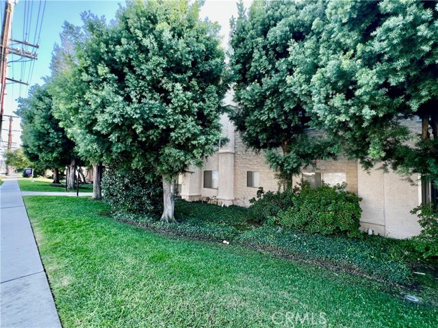 Detail Gallery Image 4 of 42 For 3010 Montrose #33,  La Crescenta,  CA 91214 - 1 Beds | 1 Baths