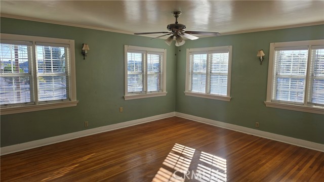 Detail Gallery Image 3 of 5 For 6179 Oak Crest, Los Angeles,  CA 90042 - 1 Beds | 1 Baths