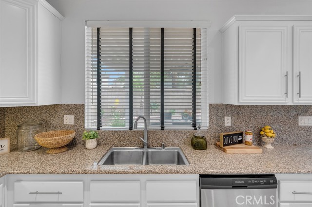 33736 Emerald Creek Court, Temecula CA: https://media.crmls.org/medias/709da616-9068-4717-a6b4-af4ed36ae7f7.jpg
