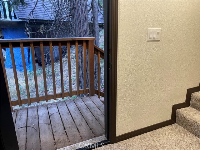 Detail Gallery Image 15 of 23 For 23878 Lakeview Dr, Crestline,  CA 92325 - 3 Beds | 2 Baths