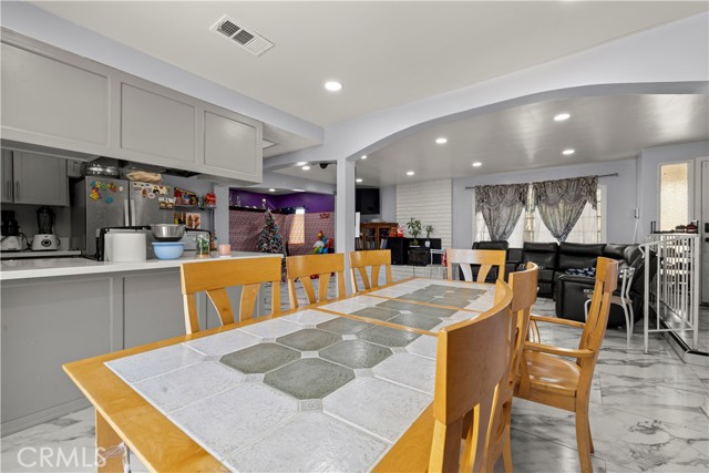 9164 Quincy Avenue, Hesperia CA: https://media.crmls.org/medias/70a07c9b-d3a8-406f-bf8a-7551201bdd10.jpg