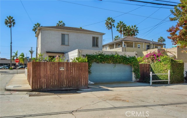 Detail Gallery Image 4 of 69 For 5653 E 2nd, Long Beach,  CA 90803 - – Beds | – Baths