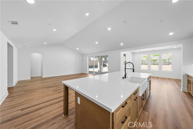 30105 Hillside Place, Castaic CA: https://media.crmls.org/medias/70a0f0fe-885a-4b95-be4e-7467656f42e2.jpg