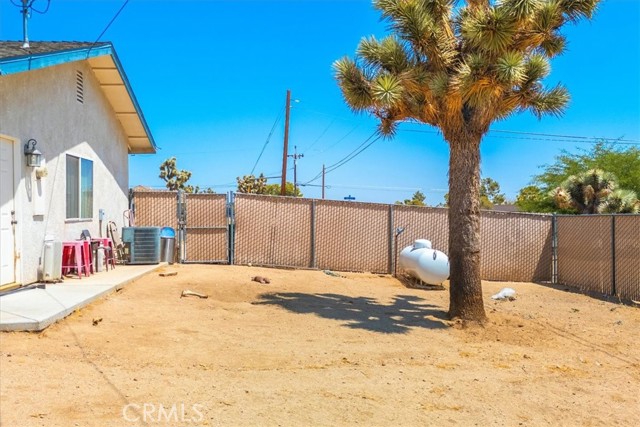 Detail Gallery Image 25 of 46 For 58583 Buena Vista Dr, Yucca Valley,  CA 92284 - 3 Beds | 2 Baths