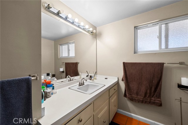 1458 N Mountain Avenue, Claremont CA: https://media.crmls.org/medias/70a1df88-76eb-4d7a-b9eb-00df1d17c986.jpg