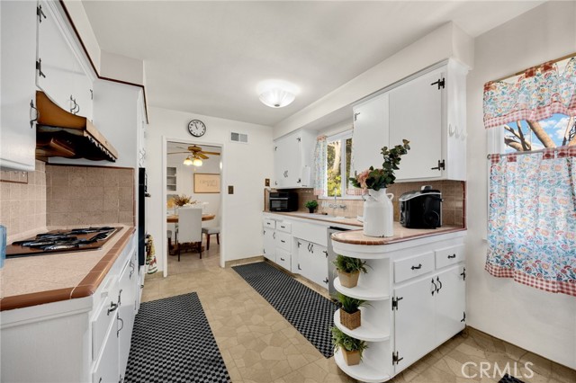 Detail Gallery Image 8 of 23 For 14518 Arlee Ave, Norwalk,  CA 90650 - 3 Beds | 2 Baths