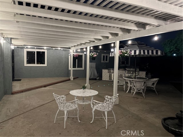1802 W Harle Avenue, Anaheim CA: https://media.crmls.org/medias/70a346be-b49e-483a-afe5-292a62ad3481.jpg