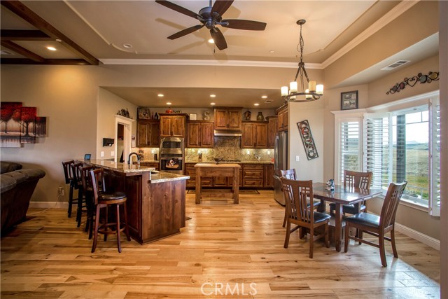 18850 County Road 200, Orland CA: https://media.crmls.org/medias/70a41463-1222-4957-bf92-4fe0f148dd3b.jpg
