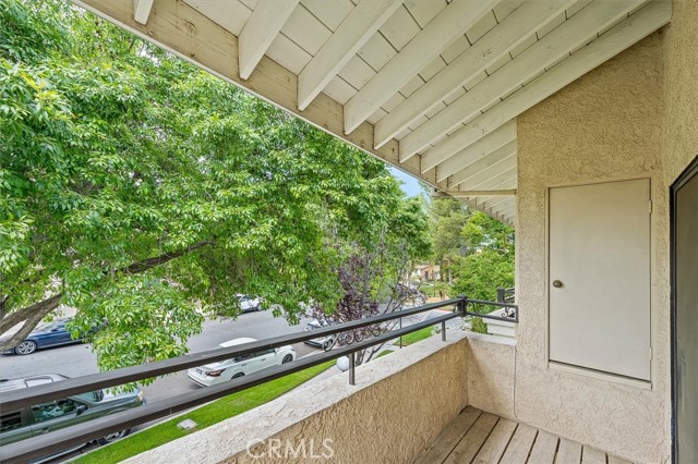 Detail Gallery Image 8 of 22 For 18808 Mandan St #302,  Canyon Country,  CA 91351 - 1 Beds | 1 Baths