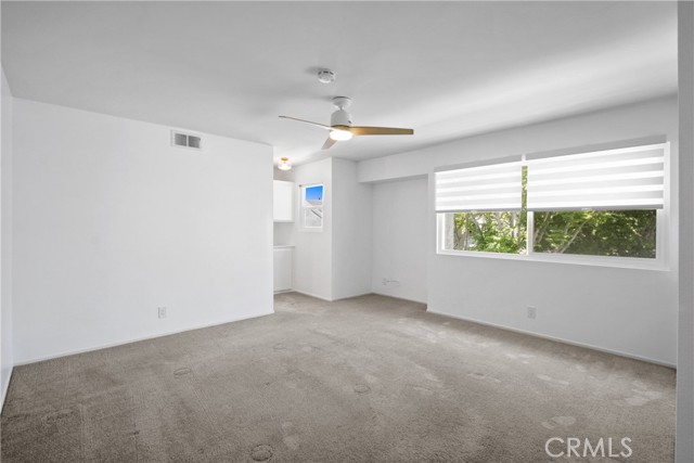 26398 Waterford Circle, Lake Forest CA: https://media.crmls.org/medias/70a4a823-59bd-4124-abca-2585ffe1abff.jpg