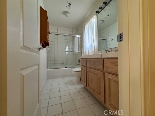 Detail Gallery Image 18 of 22 For 607 Frankfort Ave, Huntington Beach,  CA 92648 - 3 Beds | 3/1 Baths