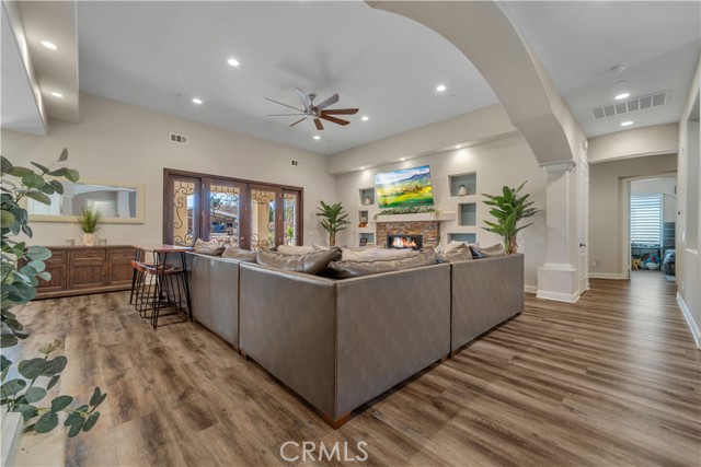 Detail Gallery Image 10 of 62 For 4518 W Avenue M14, Quartz Hill,  CA 93536 - 4 Beds | 5 Baths