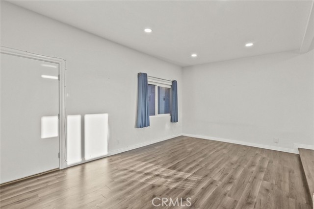 Detail Gallery Image 7 of 36 For 1523 E Windsor Rd 209a,  Glendale,  CA 91205 - 2 Beds | 1/1 Baths