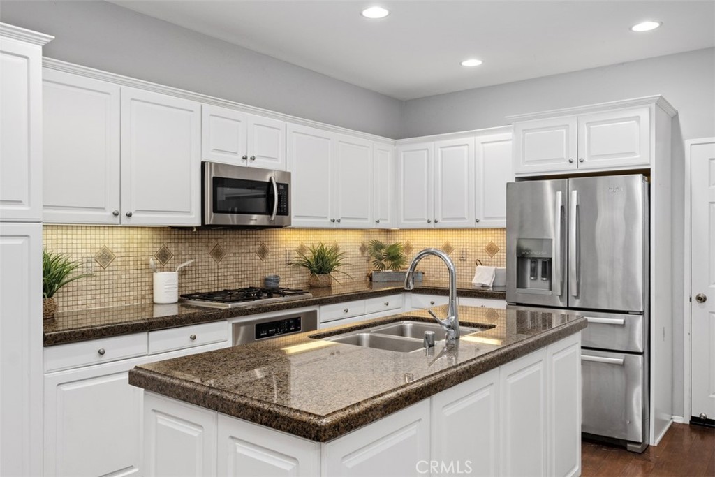 MLS #OC25265982 image #7