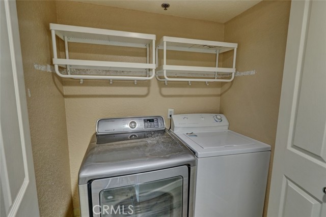 Detail Gallery Image 24 of 40 For 310 Lake St #213,  Huntington Beach,  CA 92648 - 2 Beds | 2 Baths