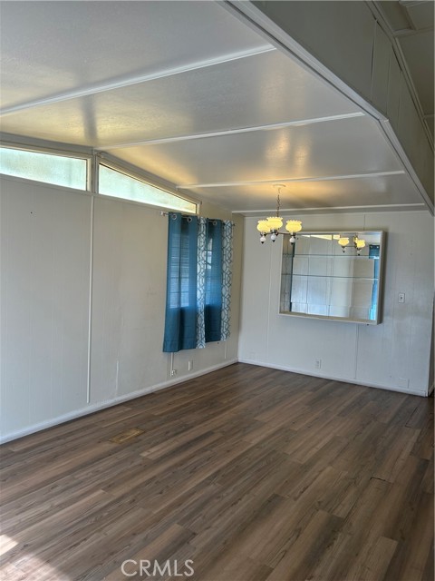 Detail Gallery Image 8 of 17 For 914 W Johnston, Hemet,  CA 92543 - 2 Beds | 1 Baths