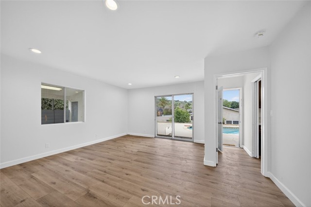 Detail Gallery Image 23 of 45 For 10346 Siesta Dr, Sunland,  CA 91040 - 2 Beds | 3 Baths