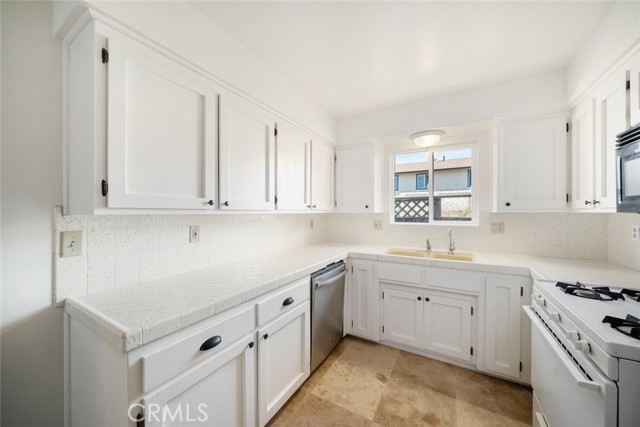 Detail Gallery Image 17 of 46 For 1346 12th Street, Los Osos,  CA 93402 - 3 Beds | 2 Baths