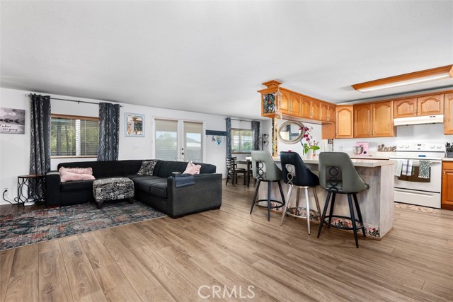 33075 Grand Avenue, Winchester CA: https://media.crmls.org/medias/70aa130d-95d1-4c3c-85b0-2bb12f644ed6.jpg
