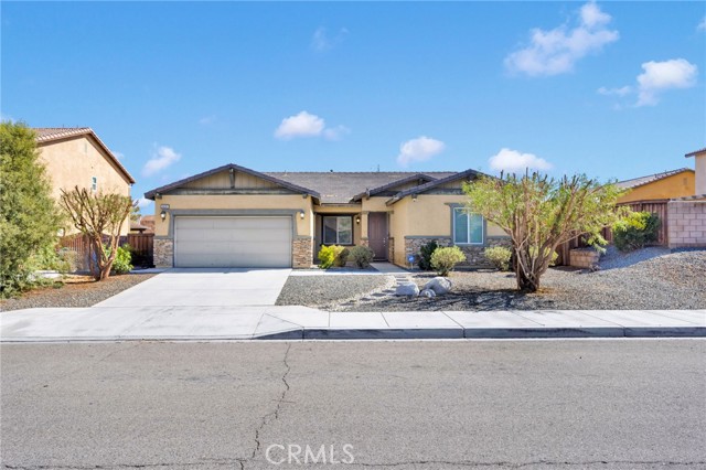 Detail Gallery Image 2 of 49 For 14267 Solterra Ln, Adelanto,  CA 92301 - 4 Beds | 3 Baths