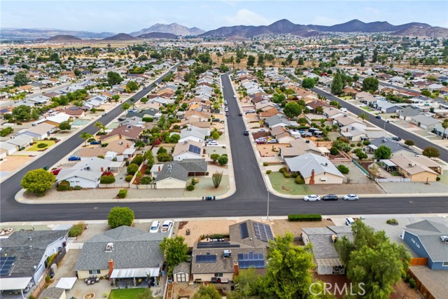 27831 Covington Way, Menifee CA: https://media.crmls.org/medias/70aa9764-eceb-4b9f-9d75-700f11821e94.jpg