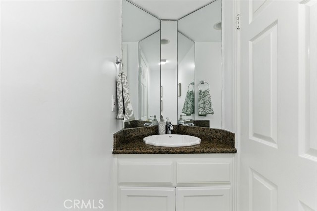 2613 S Kerckhoff Avenue, San Pedro CA: https://media.crmls.org/medias/70aad9f2-c079-4e9c-b060-435df7edce4c.jpg