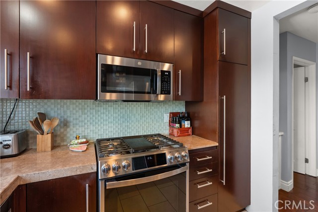 Detail Gallery Image 16 of 35 For 2330 Vanguard Way #L101,  Costa Mesa,  CA 92626 - 2 Beds | 2 Baths