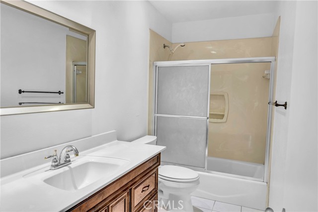 Detail Gallery Image 15 of 20 For 1750 S William Miller Dr, Anaheim,  CA 92804 - 4 Beds | 2/1 Baths