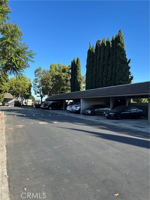 10591 Lakeside S Drive, Garden Grove CA: https://media.crmls.org/medias/70acd59d-5599-4fb3-b91e-440382df25d0.jpg