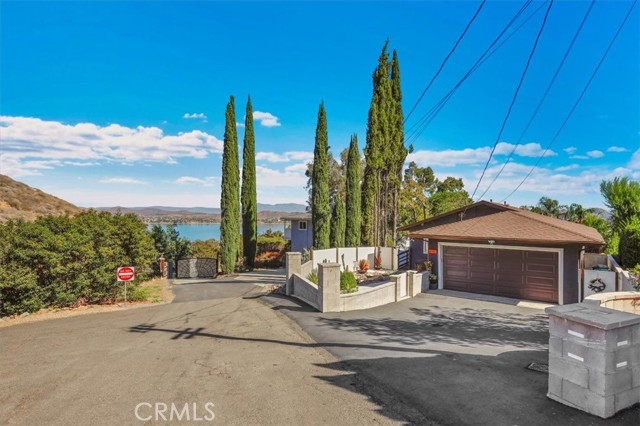 33230 Hollister, Lake Elsinore CA: https://media.crmls.org/medias/70ad8699-b21a-41e9-bcad-746c2b833085.jpg