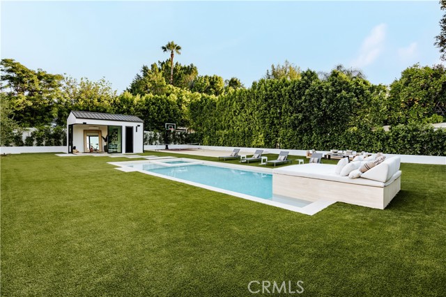 5461 Bothwell Road, Tarzana CA: https://media.crmls.org/medias/70adcdaf-719e-446d-806b-c05f81b2761a.jpg
