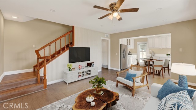 Image 2 of 62 For 14934 Lofthill